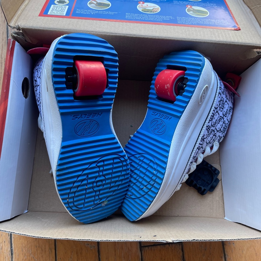 Heelys White and Blue Sneakers with Chunky Sole